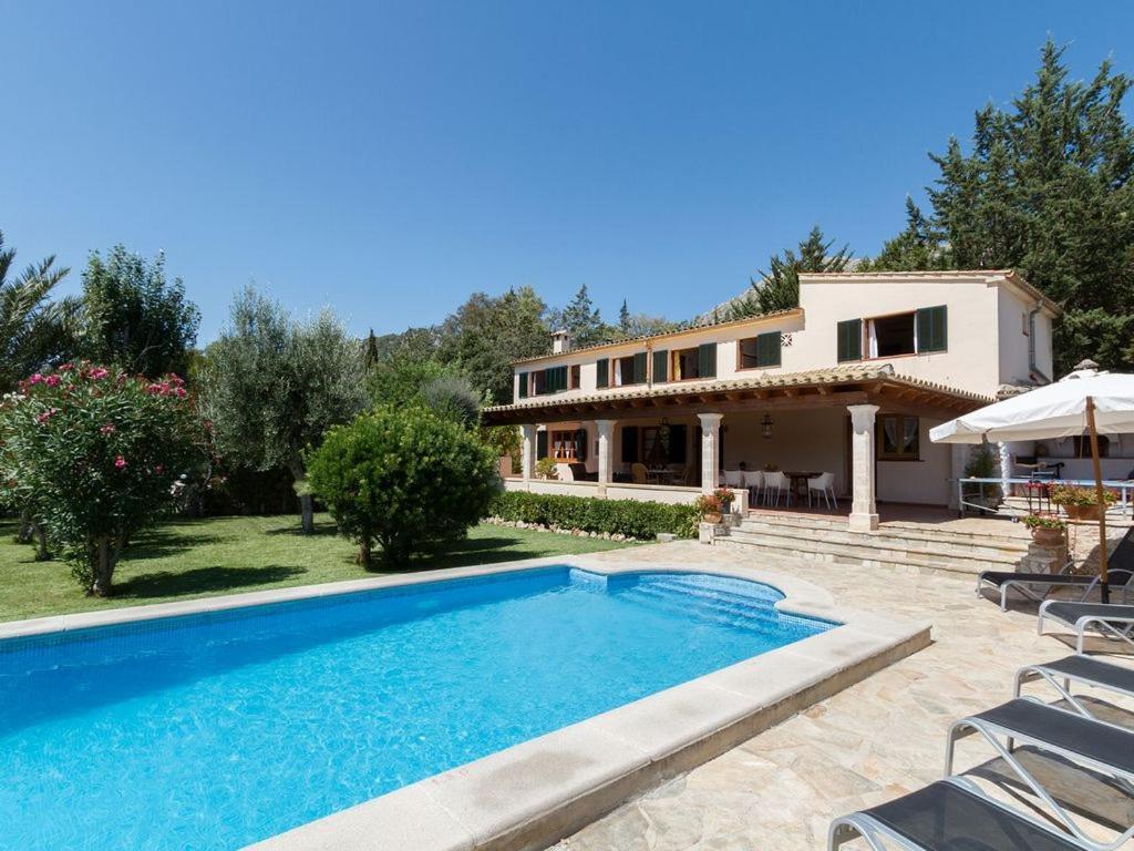 Baster Villa